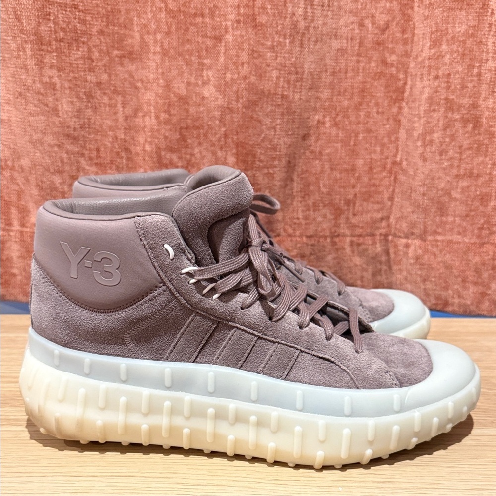***SOLD***Adidas Y-3 Suede High-Tops in light Brown and Cream 9.5